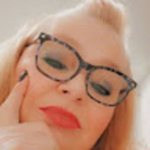 Meet your Posher, Beverly